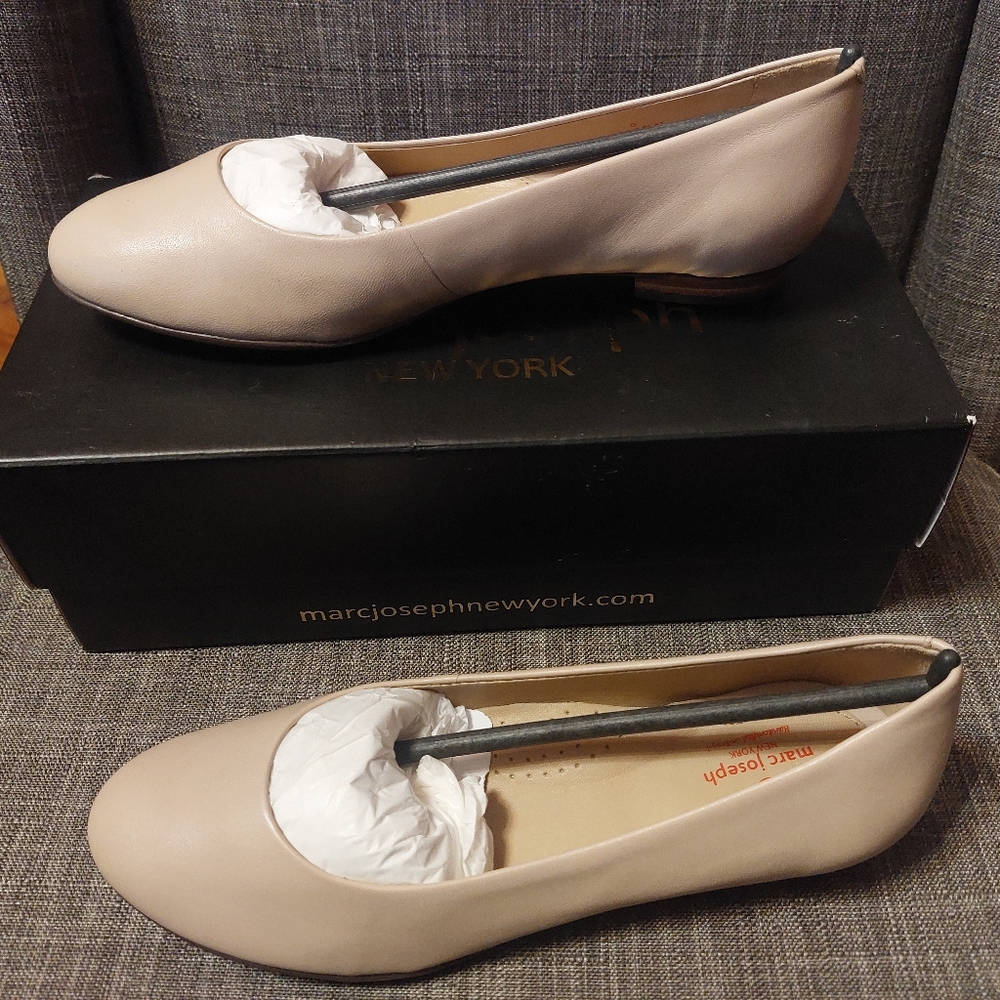 Marc Joseph Women's Ferris Flats